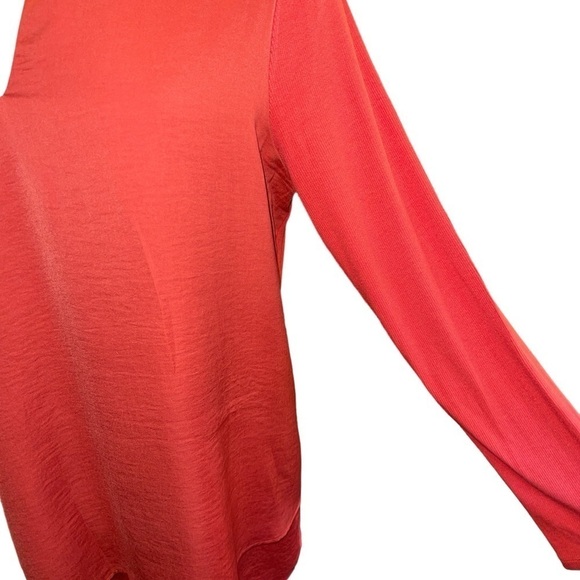 Soft Surroundings Women's Top Size M Red Long Sleeve V Neck Comfort Hi Low Hem - Picture 4 of 8